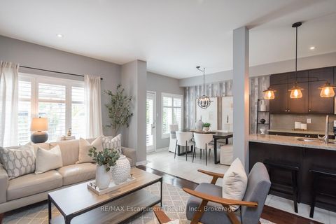 Photo 9 at 2377 Stone Glen Crescent, WM Westmount, Oakville