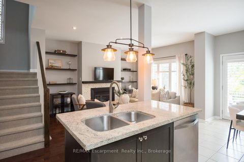 Photo 13 at 2377 Stone Glen Crescent, WM Westmount, Oakville