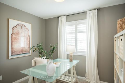 Photo 24 at 2377 Stone Glen Crescent, WM Westmount, Oakville