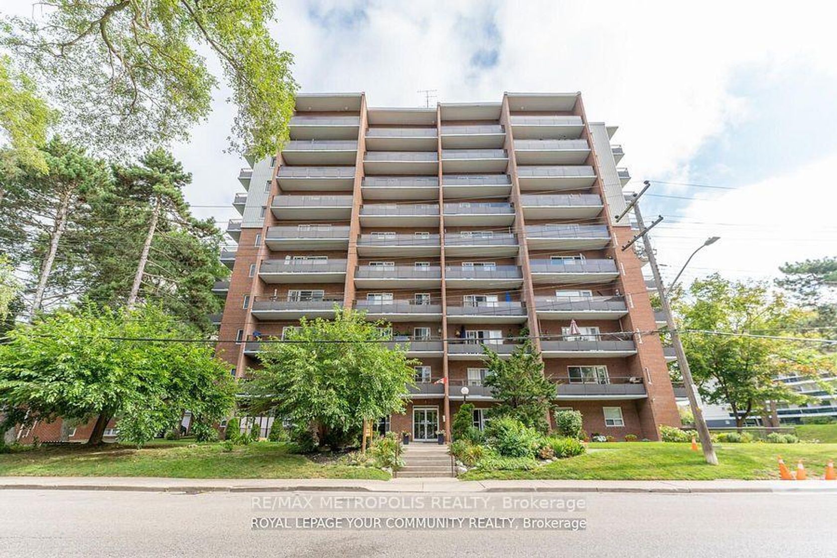 704 - 15 Elizabeth Street N, Port Credit, Mississauga 