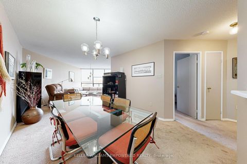 Photo 10 at 401 - 7460 Bathurst Street, Brownridge, Vaughan