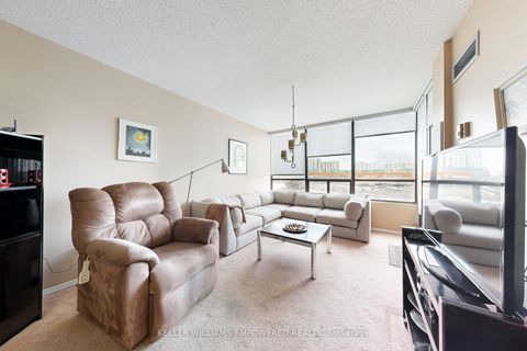 Photo 12 at 401 - 7460 Bathurst Street, Brownridge, Vaughan