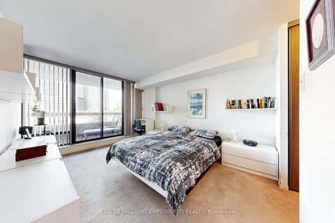 Photo 18 at 401 - 7460 Bathurst Street, Brownridge, Vaughan