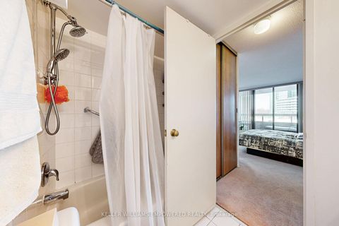 Photo 24 at 401 - 7460 Bathurst Street, Brownridge, Vaughan