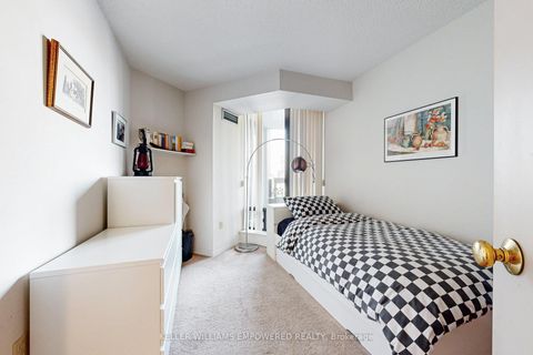 Photo 25 at 401 - 7460 Bathurst Street, Brownridge, Vaughan
