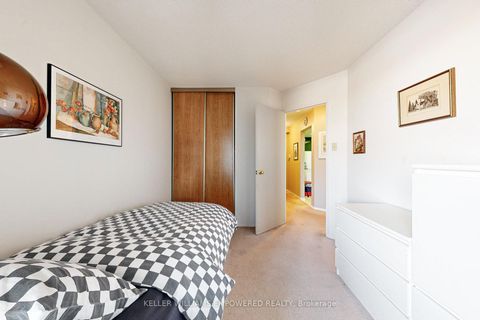 Photo 27 at 401 - 7460 Bathurst Street, Brownridge, Vaughan