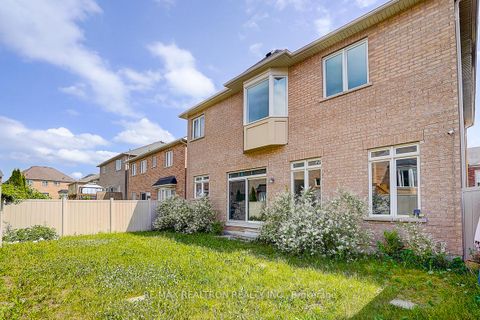 Photo 4 at 24 Valmont Avenue, Jefferson, Richmond Hill