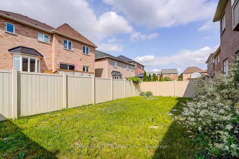 Photo 5 at 24 Valmont Avenue, Jefferson, Richmond Hill