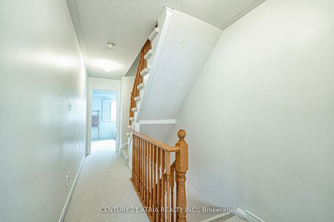 Photo 19 at 91 - 23 Observatory Lane, Observatory, Richmond Hill