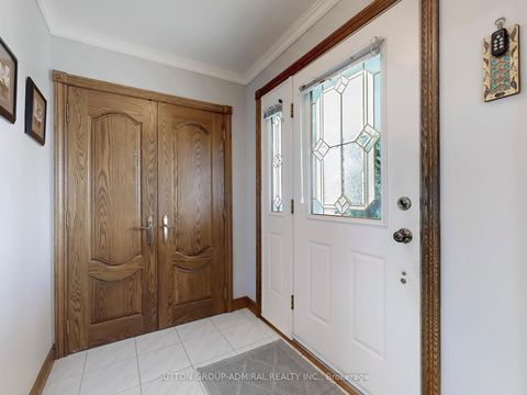 Photo 3 at 36 Bluehaven Crescent, Humbermede, Toronto