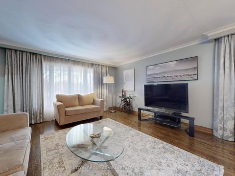 Photo 4 at 36 Bluehaven Crescent, Humbermede, Toronto
