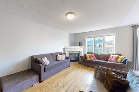 Photo 18 at 4 Kalmar Crescent, Oak Ridges, Richmond Hill Photo 18 at 4 Kalmar Crescent, Oak Ridges, Richmond Hill