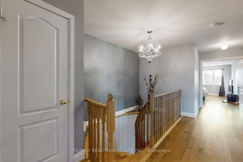 Photo 25 at 4 Kalmar Crescent, Oak Ridges, Richmond Hill