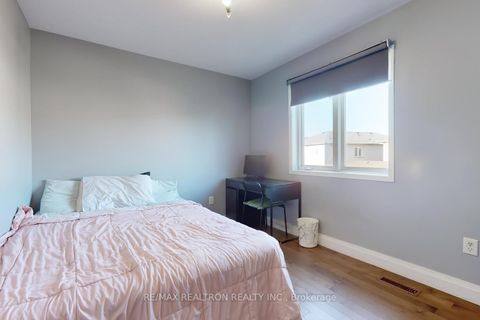 Photo 30 at 4 Kalmar Crescent, Oak Ridges, Richmond Hill