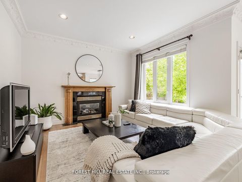 Photo 10 at 211 Byng Avenue, Willowdale East, Toronto