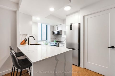 Photo 10 at 213 - 801 King Street W, Niagara, Toronto