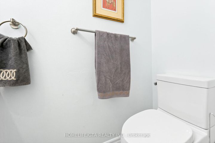 Photo 22 at 28 Glenheather Terrace, Rouge E11, Toronto