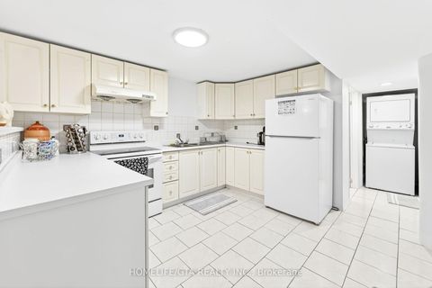 Photo 40 at 28 Glenheather Terrace, Rouge E11, Toronto
