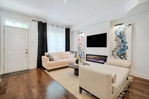 Photo 4 at 11 Powerhouse Street, Junction, Toronto Photo 4 at 11 Powerhouse Street, Junction, Toronto