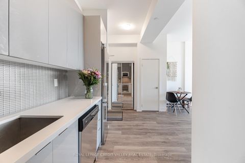 Photo 6 at 211 - 2908 Highway 7 Road, Concord, Vaughan