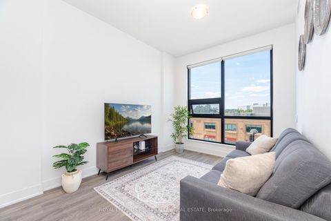Photo 11 at 211 - 2908 Highway 7 Road, Concord, Vaughan