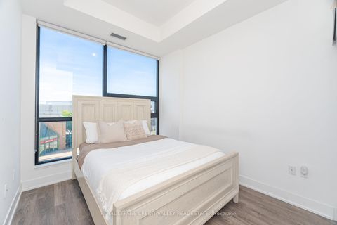 Photo 14 at 211 - 2908 Highway 7 Road, Concord, Vaughan