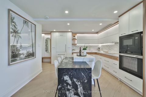 Photo 7 at 808 - 447 Walmer Road, Forest Hill South, Toronto