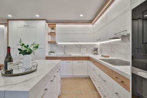 Photo 8 at 808 - 447 Walmer Road, Forest Hill South, Toronto