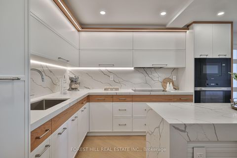 Photo 10 at 808 - 447 Walmer Road, Forest Hill South, Toronto