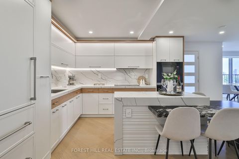 Photo 11 at 808 - 447 Walmer Road, Forest Hill South, Toronto