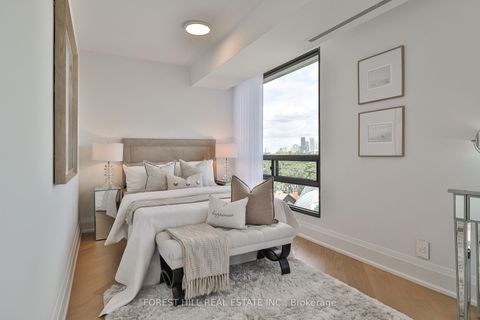 Photo 21 at 808 - 447 Walmer Road, Forest Hill South, Toronto