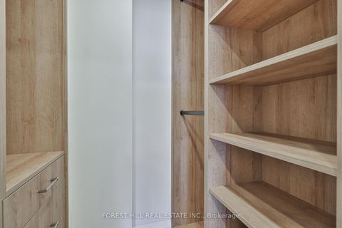 Photo 24 at 808 - 447 Walmer Road, Forest Hill South, Toronto