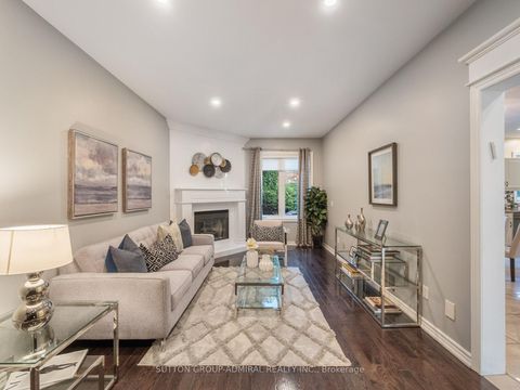 Photo 16 at 88 Ventura Way, Beverley Glen, Vaughan