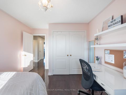 Photo 28 at 88 Ventura Way, Beverley Glen, Vaughan