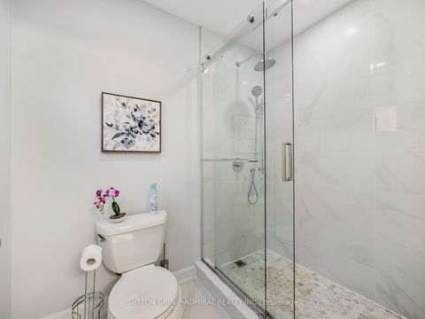 Photo 31 at 88 Ventura Way, Beverley Glen, Vaughan