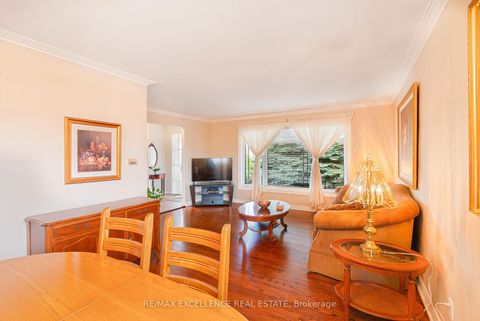 Photo 2 at 90 Goldsboro Road, Humber Summit, Toronto