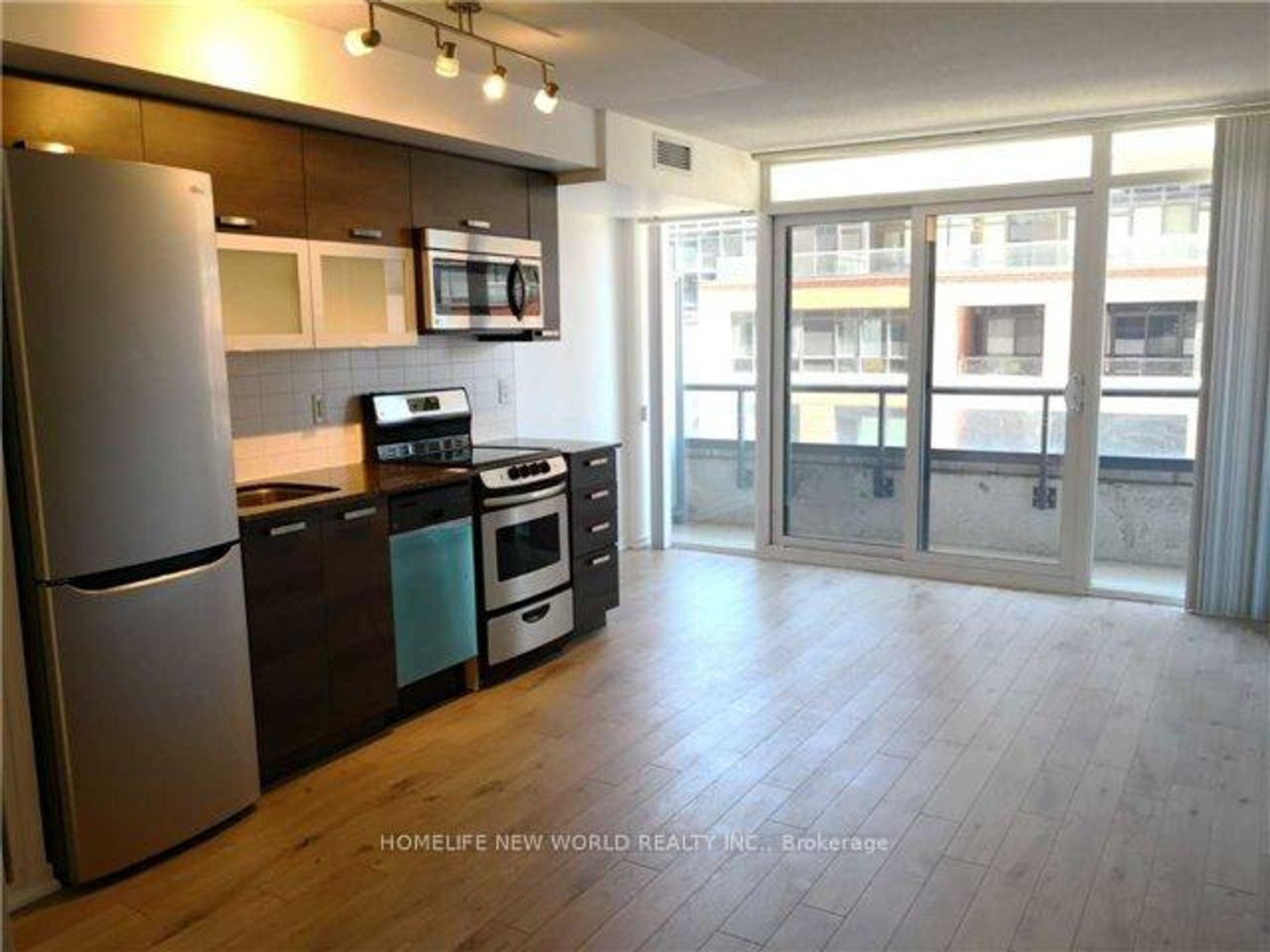 517E - 36 Lisgar Street, Little Portugal, Toronto 
