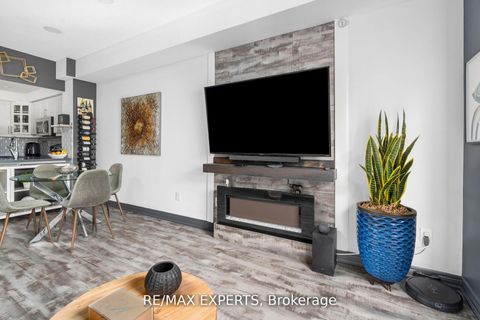Photo 17 at 206 - 1000 Sheppard Avenue W, Bathurst Manor, Toronto
