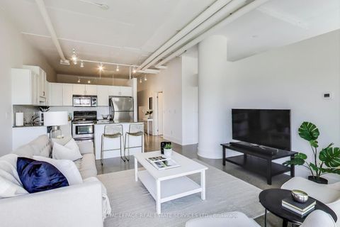 Photo 8 at 507 - 2 Fieldway Road, City Centre West, Toronto