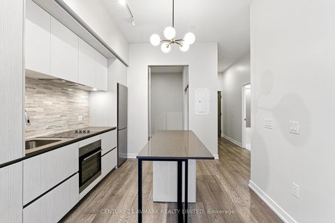 Photo 7 at 305 - 34 TUBMAN Avenue, Regent Park, Toronto