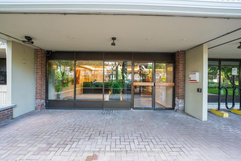 Photo 4 at 509 - 40 Homewood Avenue, South St. James Town, Toronto