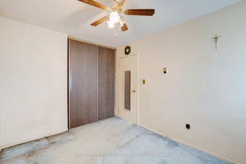 Photo 14 at 509 - 40 Homewood Avenue, South St. James Town, Toronto