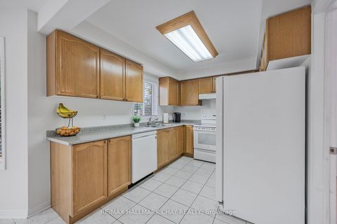 Photo 10 at 132 James Street, Ardagh, Barrie