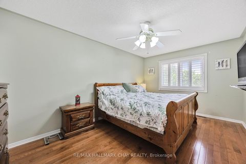 Photo 23 at 132 James Street, Ardagh, Barrie