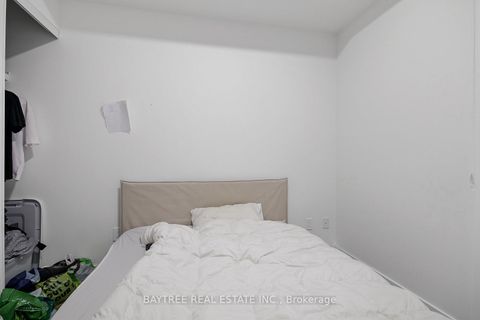 Photo 9 at 613 - 840 St Clair Avenue W, Oakwood Village, Toronto