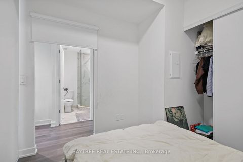 Photo 10 at 613 - 840 St Clair Avenue W, Oakwood Village, Toronto