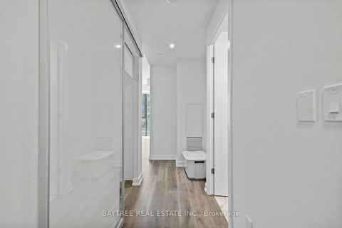 Photo 17 at 613 - 840 St Clair Avenue W, Oakwood Village, Toronto