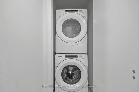 Photo 18 at 613 - 840 St Clair Avenue W, Oakwood Village, Toronto