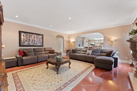 Photo 15 at 2 Prince Adam Court, King City, King