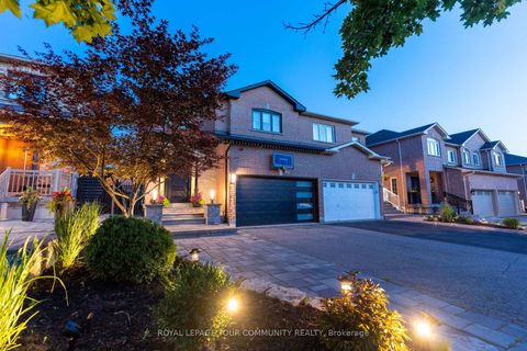 Photo 45 at 86 Corkwood Crescent, Maple, Vaughan